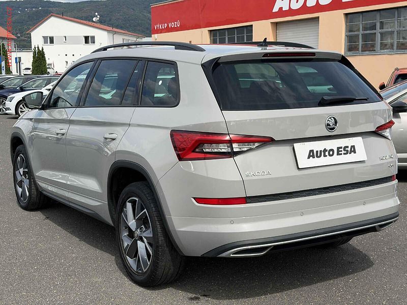 Škoda Kodiaq (2018) 2.0 TDi 4x4, 2.maj,ČR, DSG - fotka 6 z 17