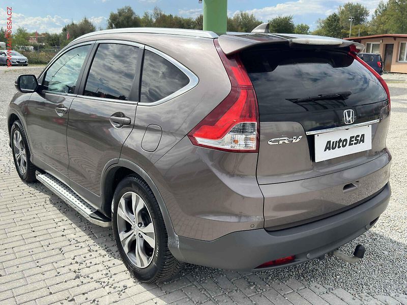 Honda CR-V (2014) 2.2 4x4, 2.maj,ČR, AT, STK7 - fotka 6 z 24