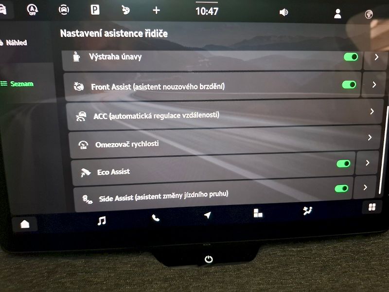Škoda Superb (2025) COMBI SELECTION TD 110/2.0 A7F - fotka 30 z 40
