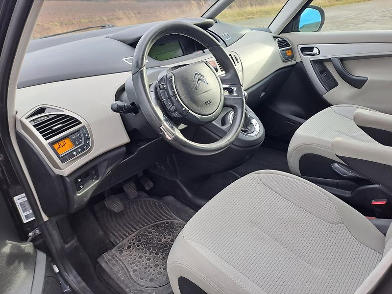 Citroën C4 Picasso (2012) 1.6 HDi SERVISKA - fotka 9 z 26