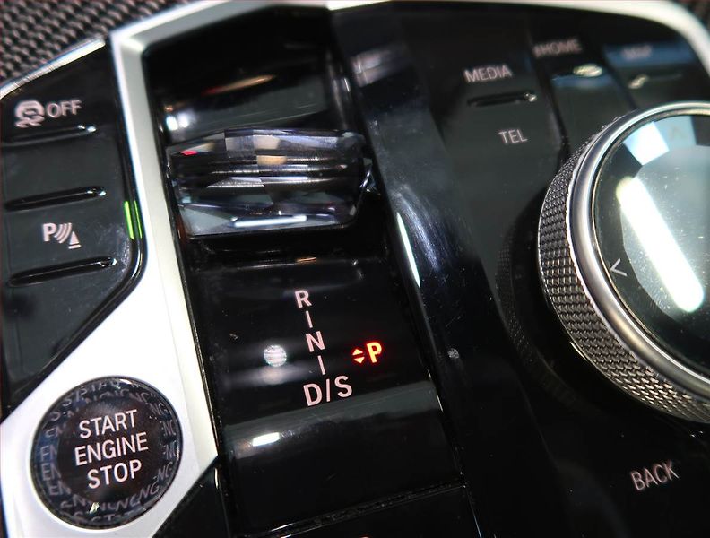 BMW X5 (2023) xDrive30d - fotka 12 z 14
