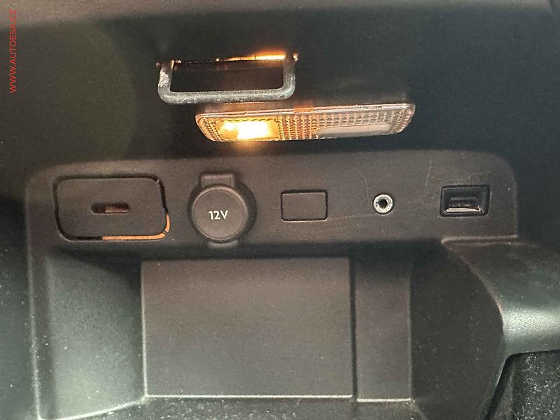 Citroën C4 Picasso (2017) 1.6 HDi, Selection, panor - fotka 18 z 23