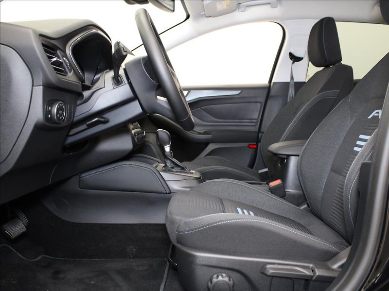 Ford Focus 1,0 EB 155k. AT Active 9770km! - fotka 6 z 23