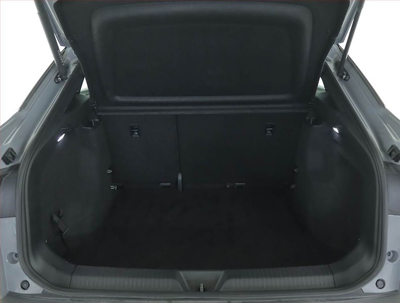 Volkswagen ID.5 (2022) Pro Perf. (82 kWh), SoH 94% - fotka 14 z 18
