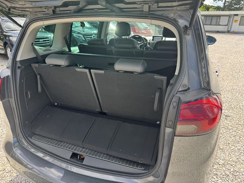 Opel Zafira (2012) TOURER 1.4T,7MÍST,2SADY KOL - fotka 26 z 40