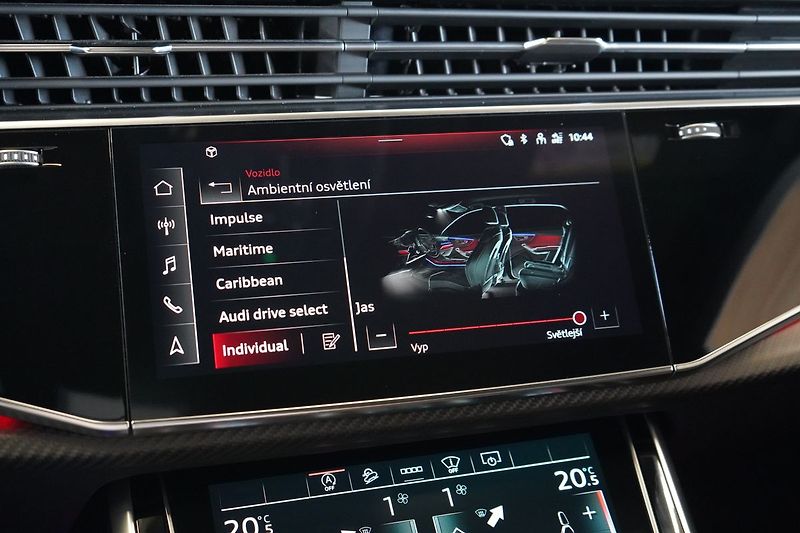 Audi RS Q8 Exclusive, Karbon brzdy, Pano - fotka 37 z 50