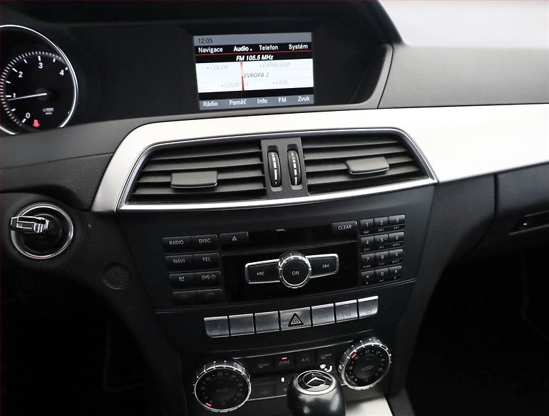 Mercedes-Benz Třídy C (2013) C 220 CDI, 4X4, Automat, Kůže - fotka 10 z 17