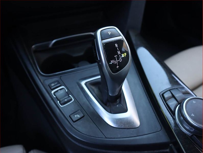 BMW Řada 4 (2016) 420d xDrive, 4X4, Automat - fotka 13 z 23