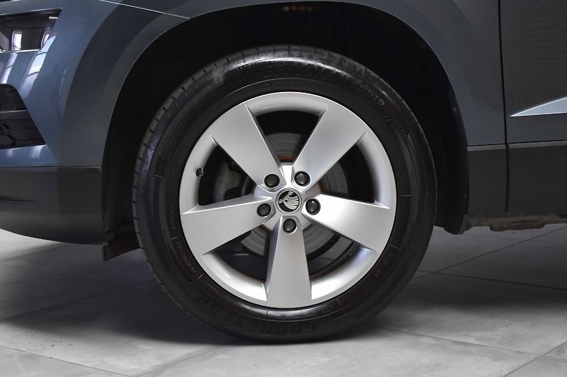 Škoda Karoq 1.5TSI DSG*STYLE+*KAMERA*ČR 1M - fotka 33 z 40