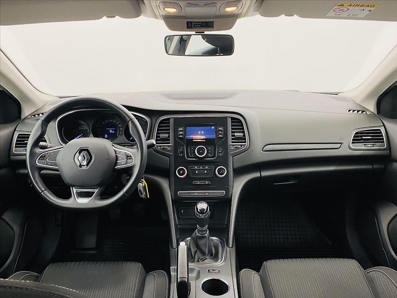 Renault Mégane 1,3 i 75Kw po servise - fotka 10 z 25