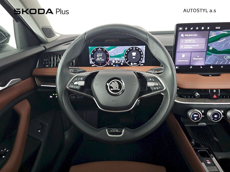 Škoda Superb (2024) combi 2.0TDi142kW 4x4 LAURIN A - fotka 5 z 30