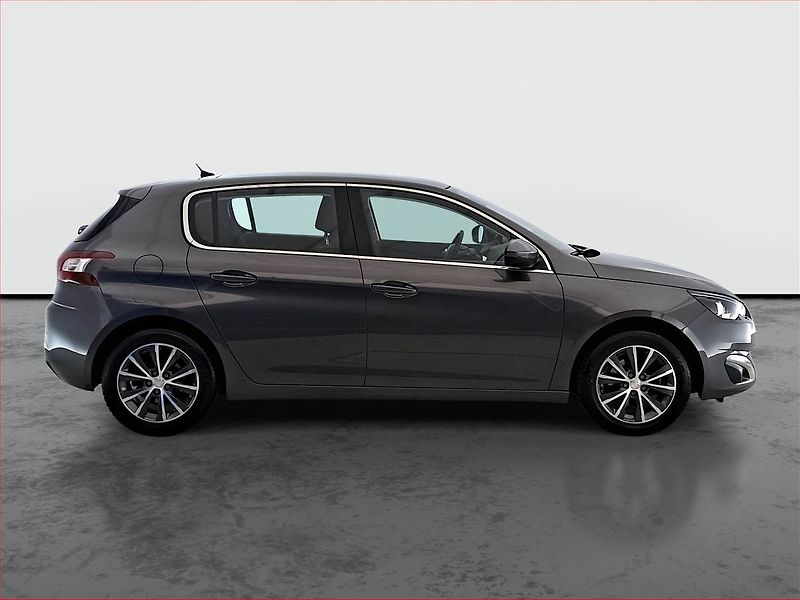 Peugeot 308 (2017) 1.6 BlueHDi, Navi, Tempomat - fotka 6 z 20