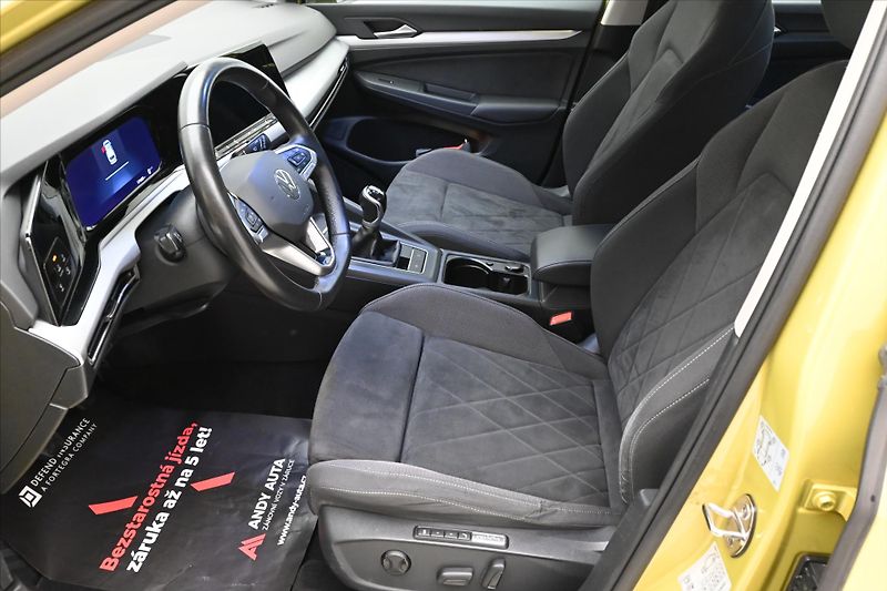 Volkswagen Golf 1,5 TSI 96kW Life Záruka až 5 - fotka 13 z 30