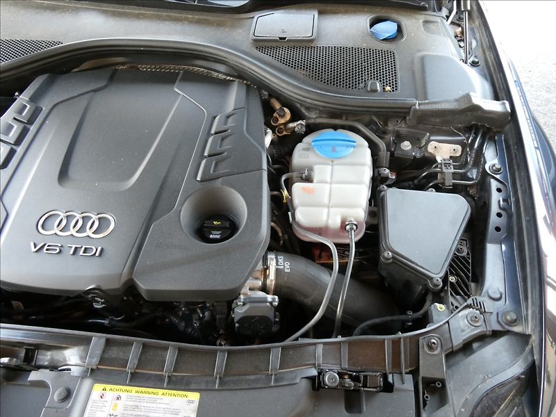 Audi A6 3,0 TDI 160kW quattro,2 x kola - fotka 36 z 54