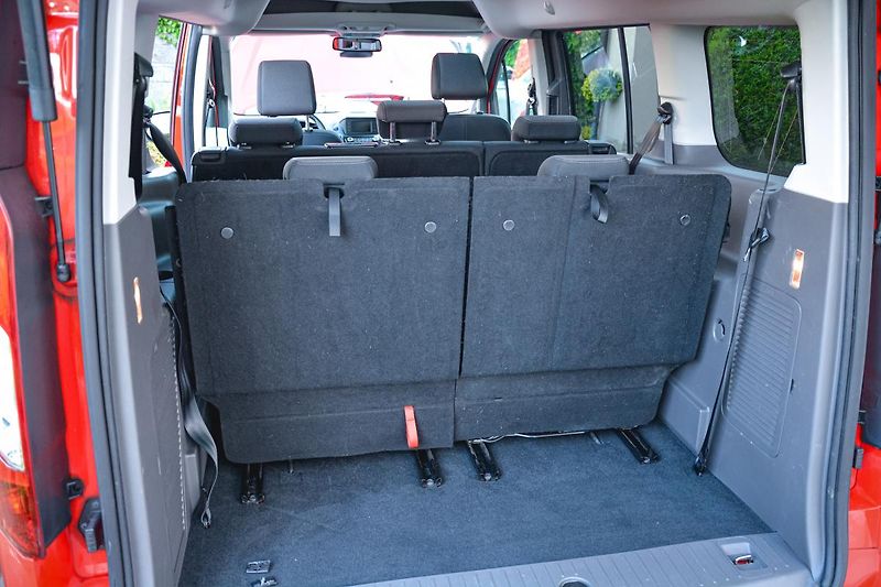Ford Tourneo Connect (2020) Grand 1.5 TDCI TITANIUM PANORA - fotka 24 z 58