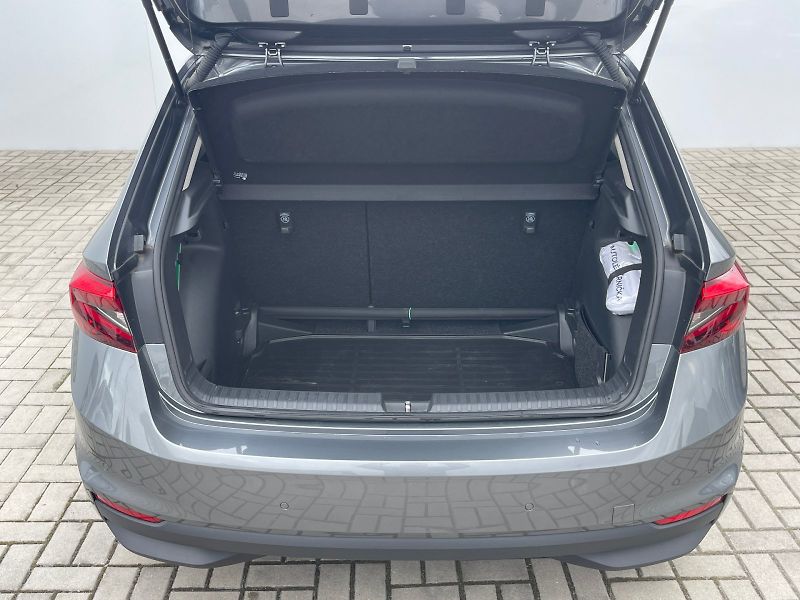 Škoda Fabia (2024) 1.0 TSI / 85 kW Top Selection - fotka 11 z 30