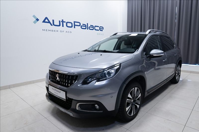 Peugeot 2008 1,2 i AT NAVI VÝHŘEV TAŽNÉ ČR - fotografie inzerátu
