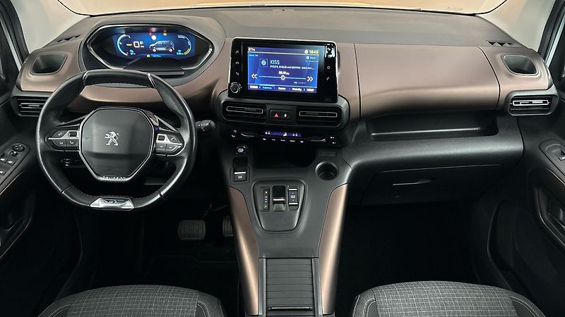 Peugeot Rifter 50 kWh AUT GT Long - fotka 8 z 25