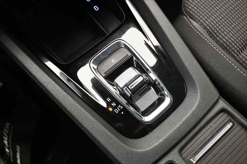 Škoda Octavia 2,0 TDI 110kW DSG Ambition Zár - fotka 22 z 30