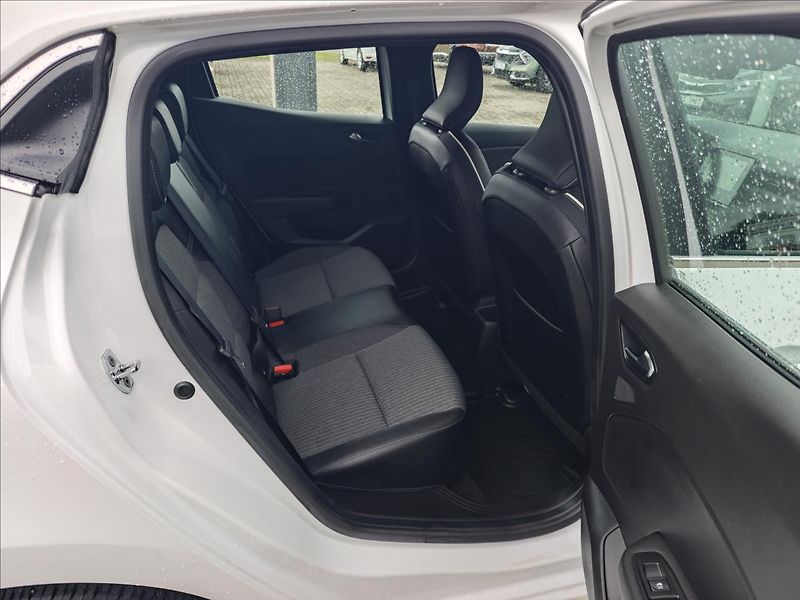 Renault Clio 1,0 TCe 90  INTENS - fotka 13 z 21