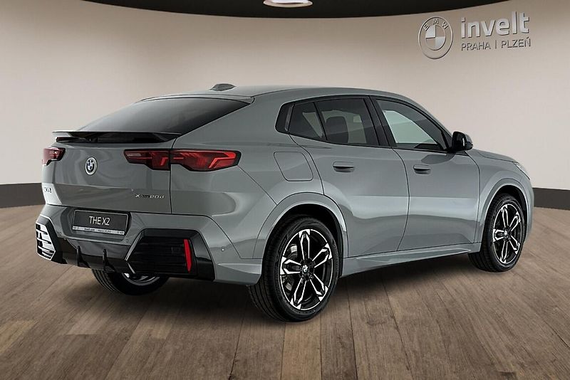 BMW X2 xDrive20d - fotka 3 z 24