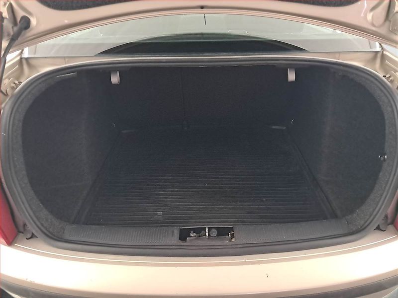 Škoda Fabia (2005) Comfort 1.2 12V, po STK, Klima - fotka 14 z 17