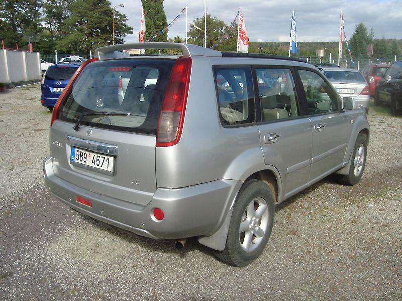 Nissan X-Trail (2005) 2,2 TDI - fotka 3 z 15