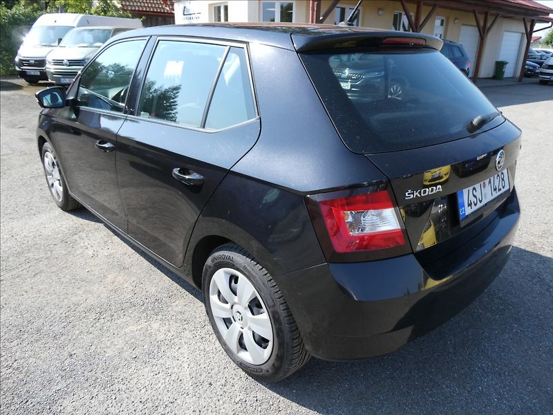 Škoda Fabia 1,0 TSI 81kW Ambition,2 x kola - fotka 7 z 38