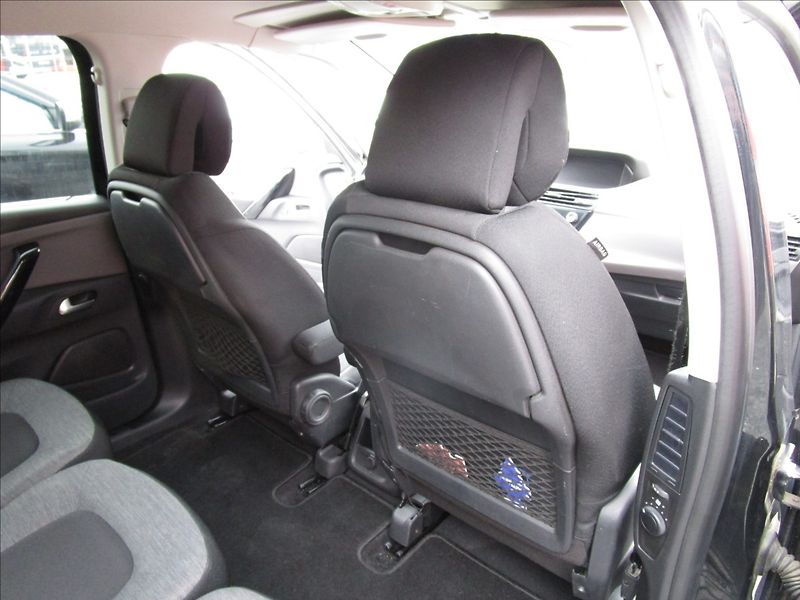 Citroën Grand C4 Picasso 2.0HDi aut. Klima, 7 míst - fotka 21 z 50
