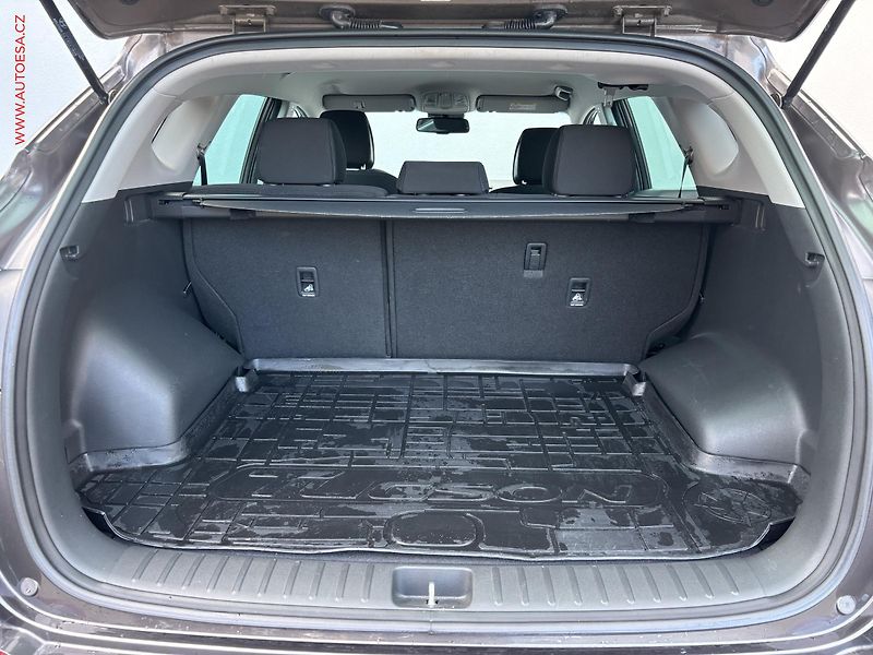 Hyundai Tucson (2016) 2.0 CRDi 4x4, AT, navi, TZ - fotka 7 z 20