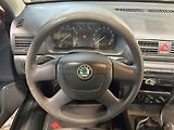 Škoda Octavia (2010) 1.6 MPi, ČR, Tour, AC - náhled 14