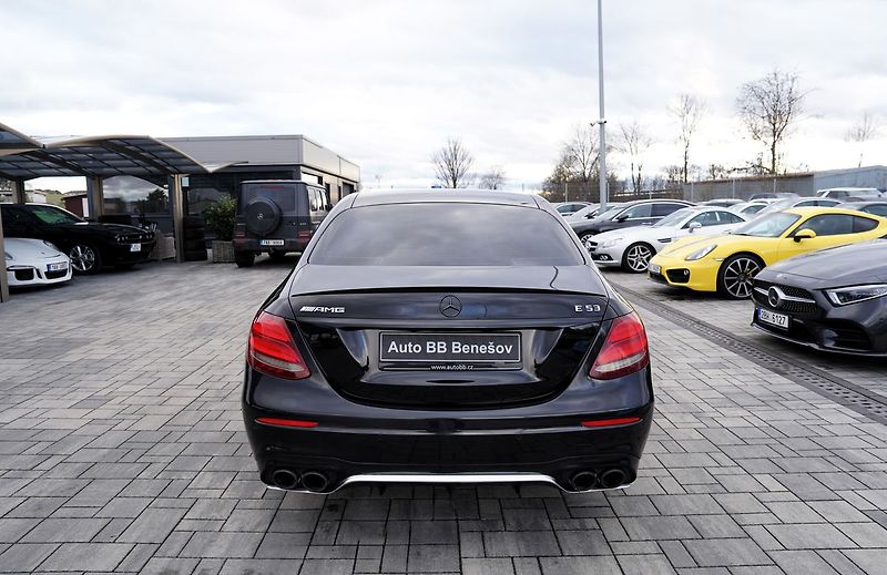 Mercedes-Benz Třídy E E 53 AMG 4Matic+/440PS - fotka 5 z 48