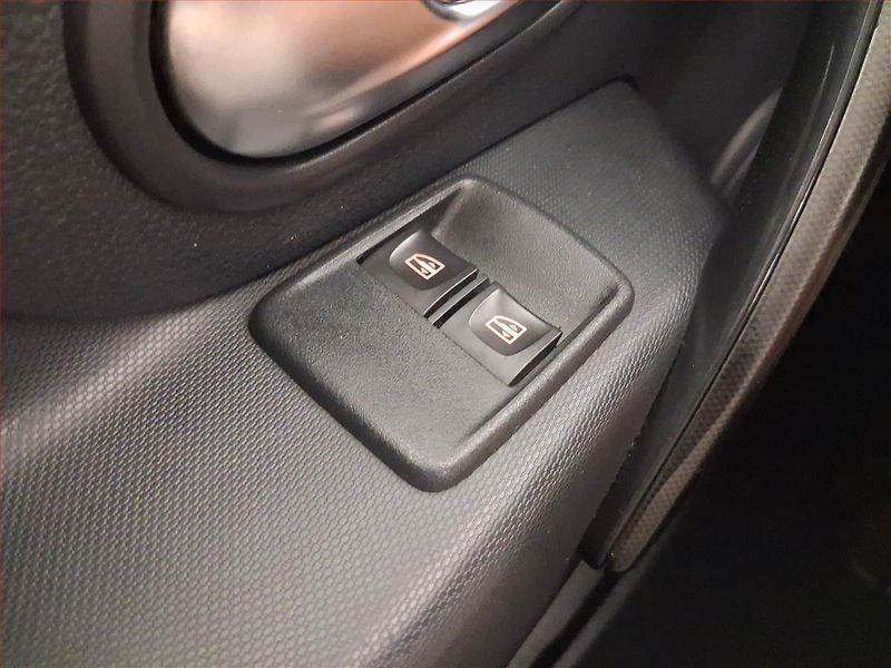 Dacia Logan (2018) 1.0 SCe, ČR,1.maj, Serv.kniha - fotka 19 z 19