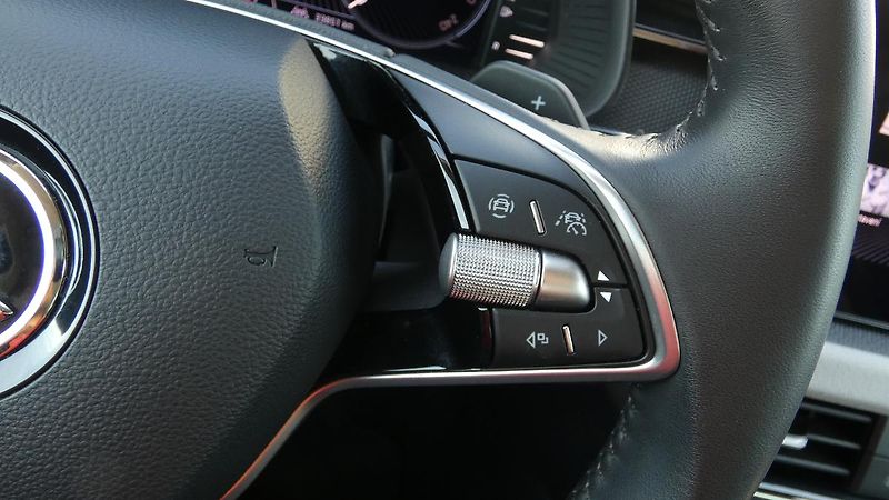 Škoda Kamiq 1.0 TSI 85kW First Edition DSG - fotka 13 z 25