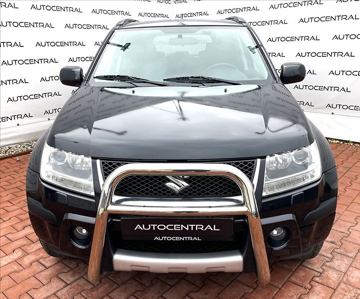 Suzuki Grand Vitara 2,0 i,103kW,4x4 - fotka 2 z 24