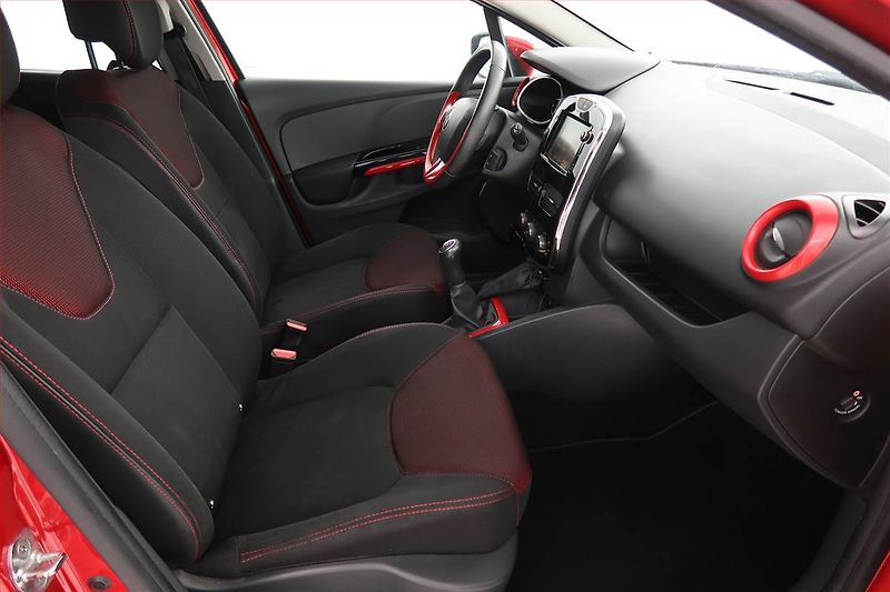Renault Clio (2014) 1.2 16V, po STK, zamluveno - fotka 9 z 14