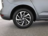 Volkswagen Touran (2018) 2.0 TDI, Automat, 7 míst - náhled 19