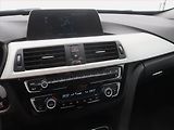 BMW Řada 3 (2018) 318d GT, Automat, Navi - náhled 12