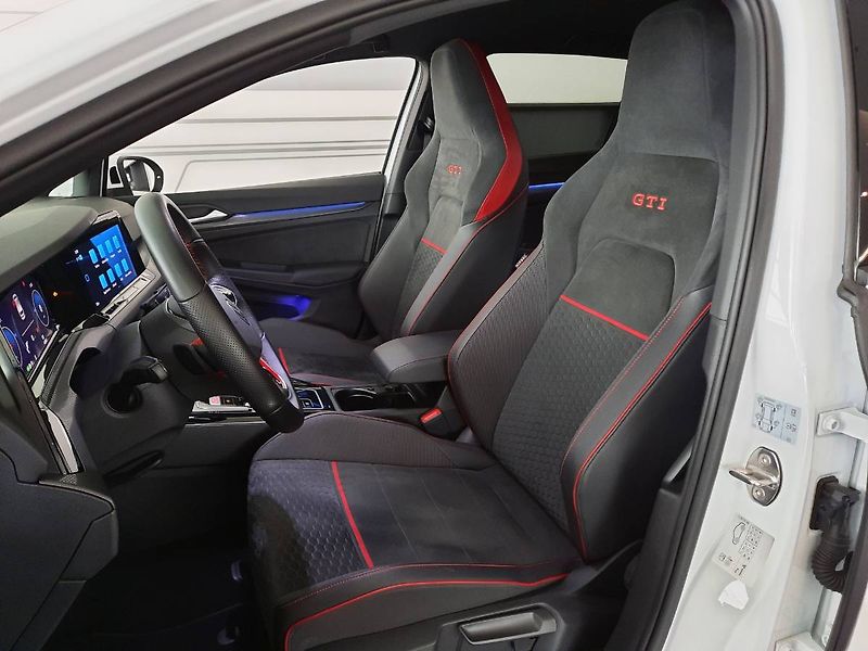 Volkswagen Golf (2024) GTI Clubsport 2.0 TSI (221kW/3 - fotka 7 z 26