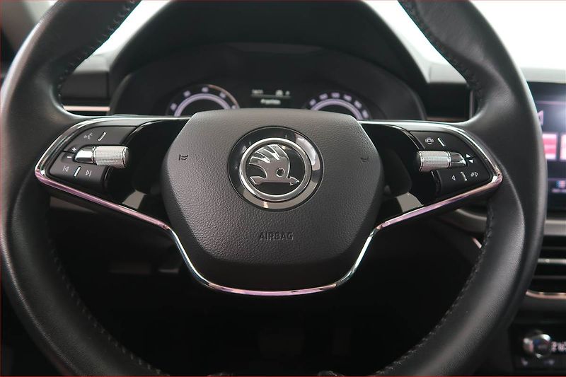 Škoda Scala (2023) 1.5 TSI, Automat, ČR,1.maj - fotka 15 z 16