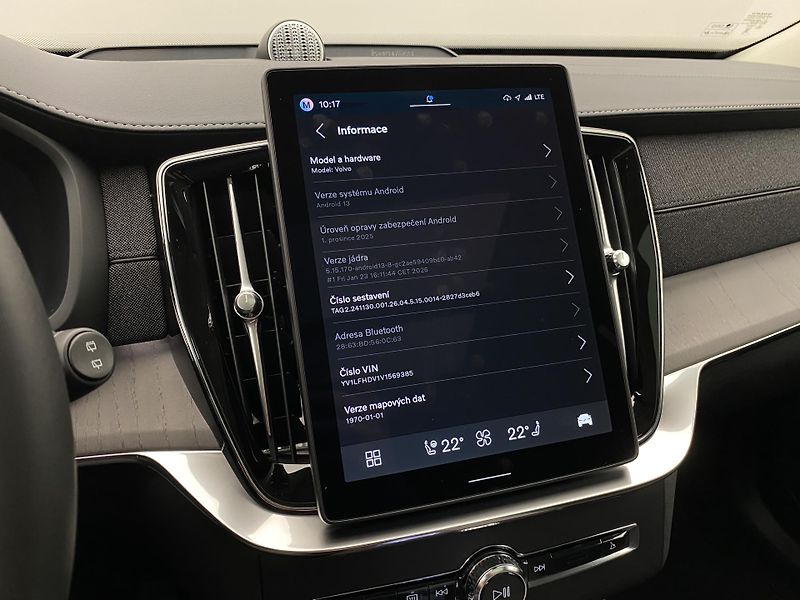 Volvo XC90 (2026) T8 AWD Plug-in DARK PLUS 7m - fotka 66 z 75