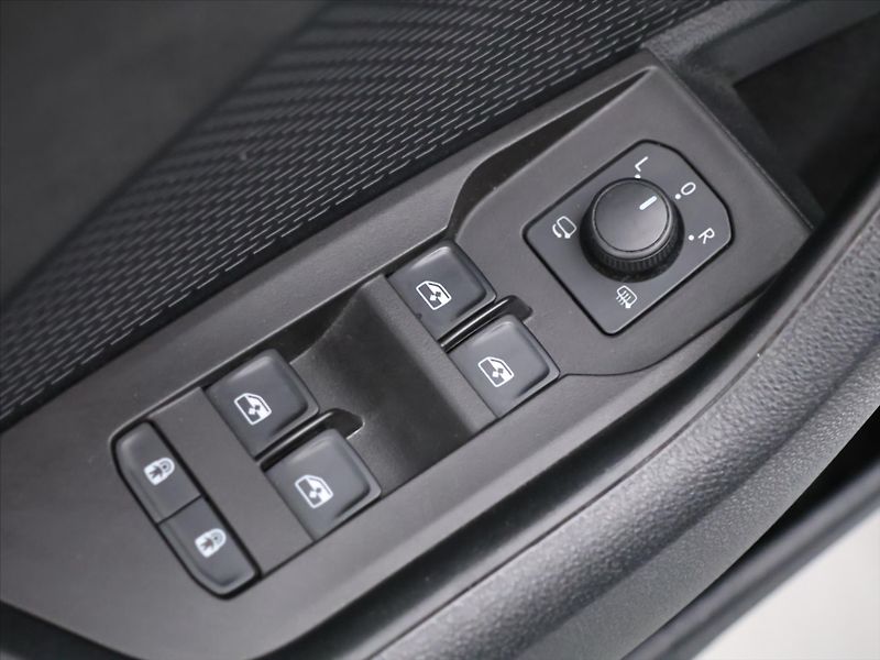 Škoda Octavia 2,0 TSI 180kW DSG RS 1.Maj - fotka 16 z 40