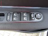 Peugeot 5008 (2011) 1.6 HDi, ČR, AAC - náhled 11