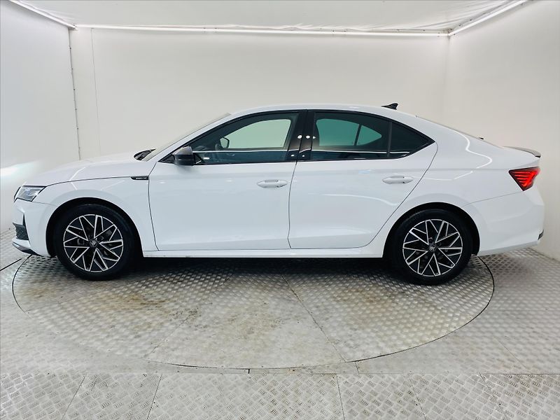 Škoda Octavia 1,5 TSI 110kW SportLine - fotka 3 z 26