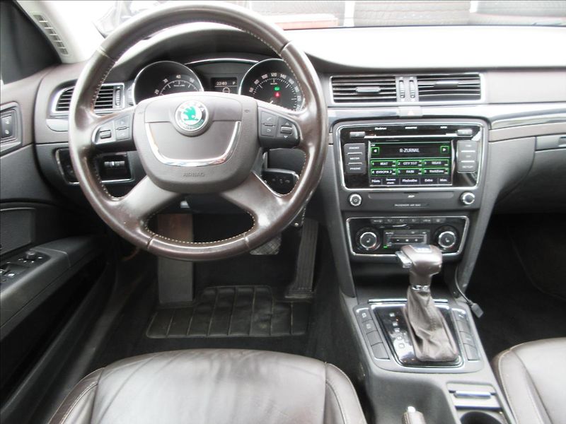 Škoda Superb 2,0 TSi 147Kw, L&K, Tažné, Hav - fotka 18 z 33