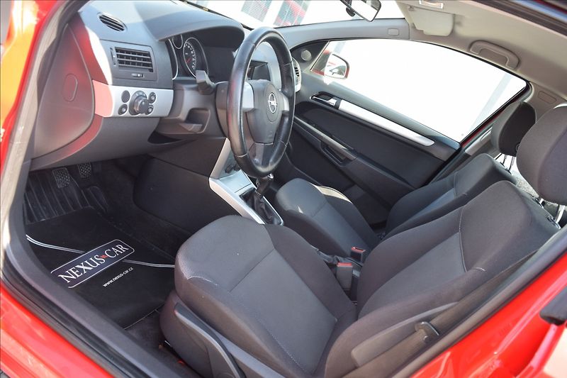 Opel Astra 1,4 i 66KW KLIMA ALU VÝHŘEV - fotka 15 z 50