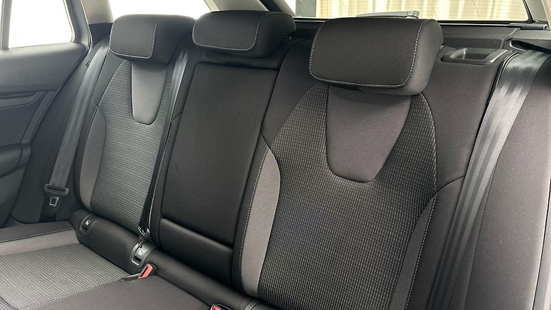 Škoda Octavia 1.0 TSI Ambition Combi - fotka 16 z 24