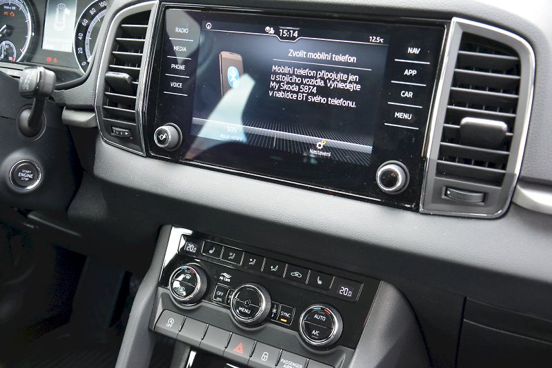 Škoda Karoq (2021) 1.0 TSI 81 kW Ambition - fotka 18 z 27