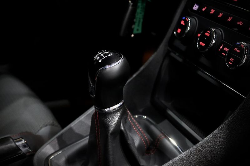 Seat Leon ST 1.4 TSI 92 kW FR - fotka 19 z 35