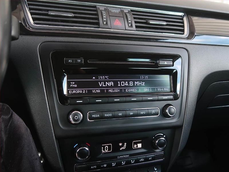 Škoda Rapid (2014) Spaceback 1.6 TDI, Serv.kniha - fotka 12 z 16